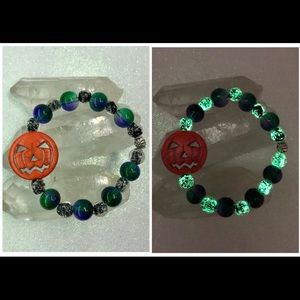 Glow in the Dark Jackolantern Beaded Bracelet